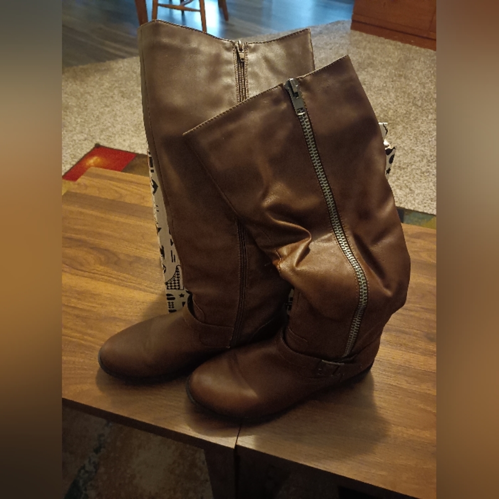 Bamboo Brown High Zip Up Boots Women's Size 10